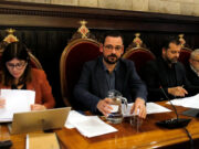El ple de Girona reclama a Govern i Estat “assumir responsabilitats” per Rodalies i que se’n traspassi la gestió al 100%