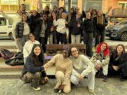 Els joves de Blanes celebren el Dia Internacional de la Dona amb una acció artística i reivindicativa