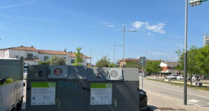 Girona reubica les àrees d’emergències de residus als barris de porta a porta