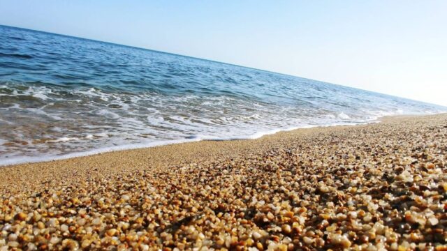 Imatge de la platja de Can Villar, lloc de l'aparició del cos sense vida (San Pol de Mar)