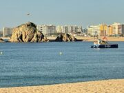 Blanes inicia els treballs d’abalisament de les platges per a la temporada d’estiu