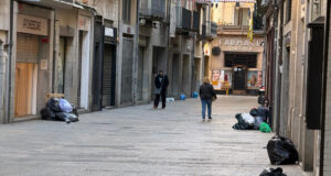 Girona veu “insuficients” els serveis mínims de neteja decretats per la Generalitat i demana la col·laboració ciutadana