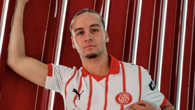 Imatge de l'Izan González, jugador de Blanes (Girona FC)