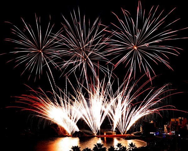 Imatge d'Arxiu Concurs de Focs d'Artifici de Blanes 2025 (Ajuntament de Blanes)